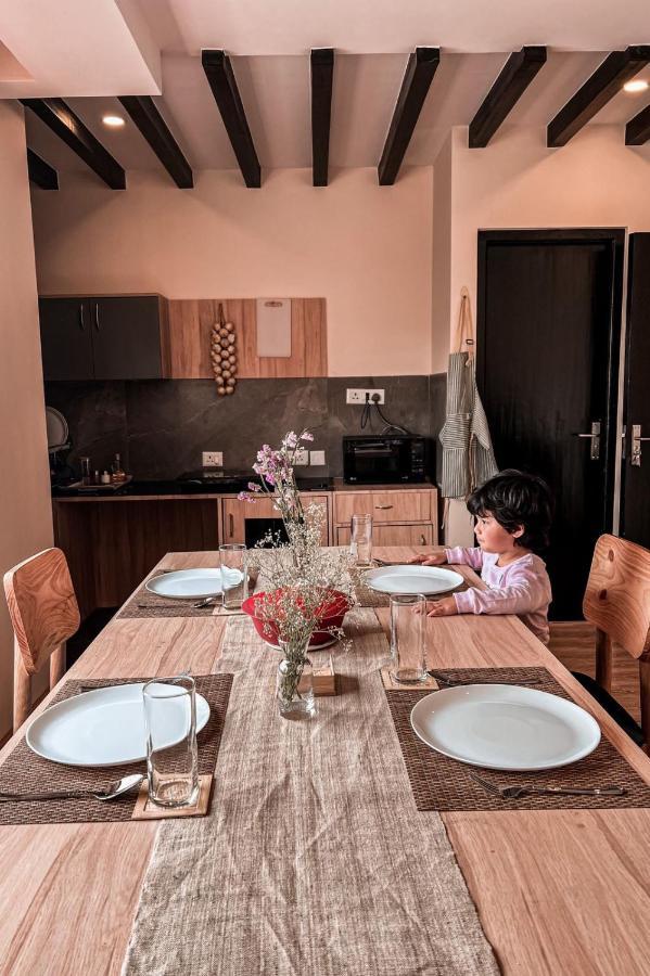 Pancha Buddha Service Apartments And Rooms กาฐมาณฑุ ภายนอก รูปภาพ